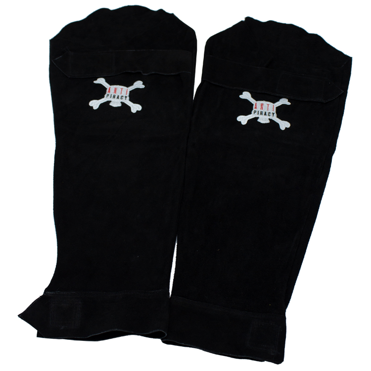 AP-Line Pair of arm protectors / sleeves for handling of Razor wire, IMPA 190143